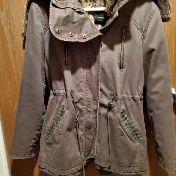 Forever 21 Jackets & Blazers - Forever 21-Fur Lined Winter Jacket